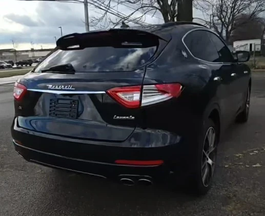 2017 Maserati Levante - Image 8 of 20