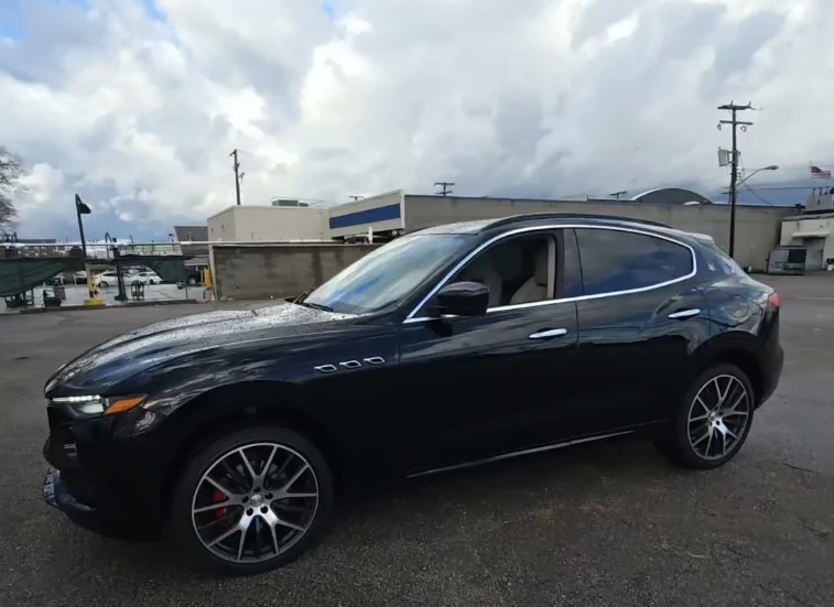 2017 Maserati Levante - Image 5 of 20
