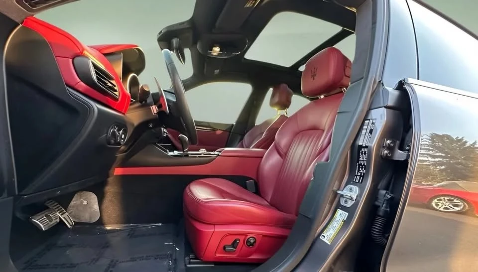 2017 Maserati Levante - Image 7 of 11