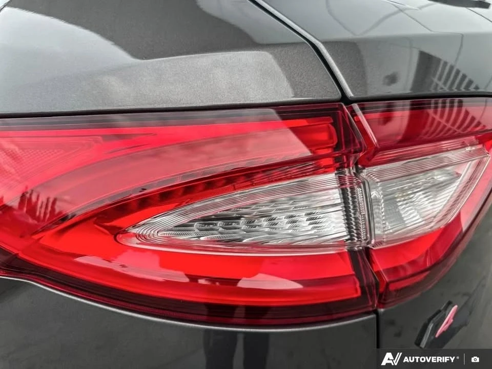 2017 Maserati Levante - Image 11 of 20