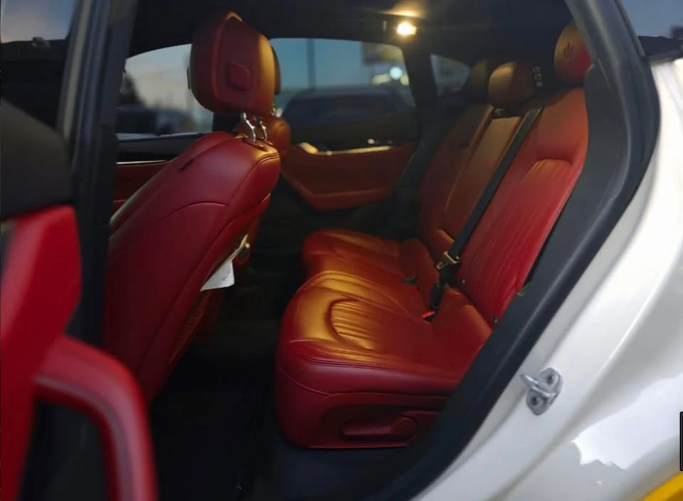2017 Maserati Levante - Image 12 of 14