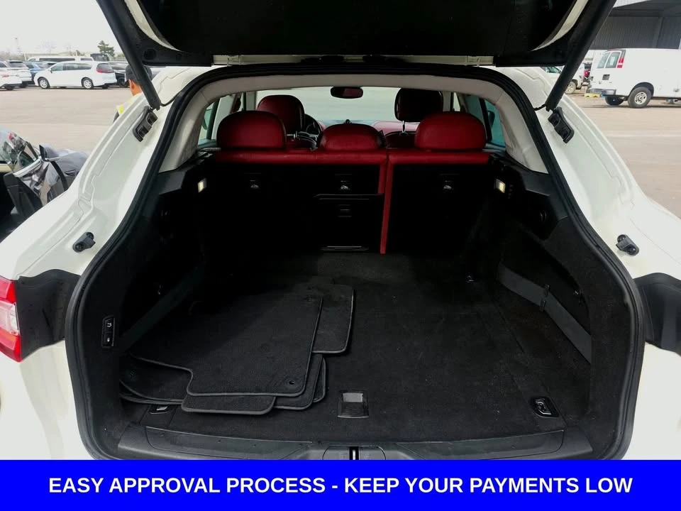 2017 Maserati Levante - Image 11 of 14
