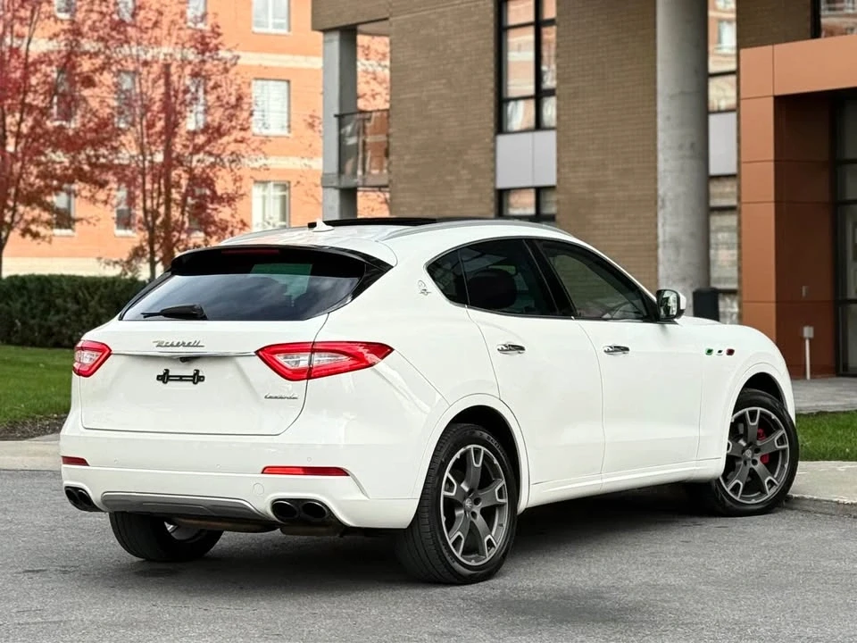 2017 Maserati Levante - Image 8 of 20
