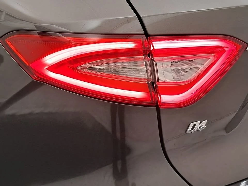 2017 Maserati Levante - Image 5 of 19