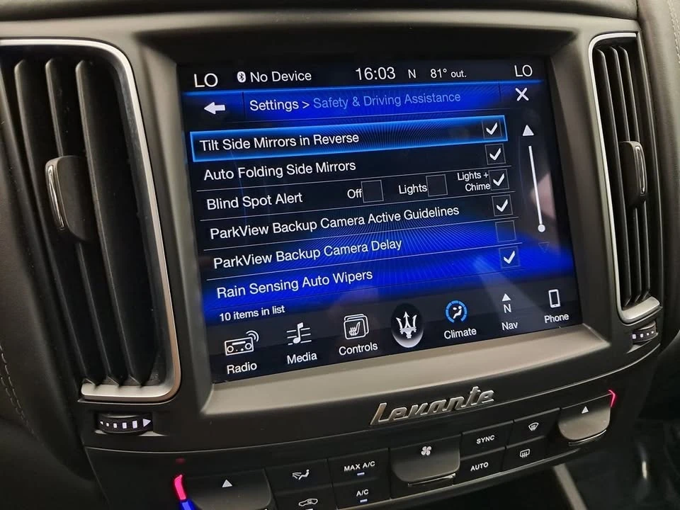 2017 Maserati Levante - Image 18 of 19
