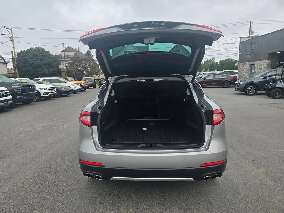 2017 Maserati Levante - Image 18 of 20