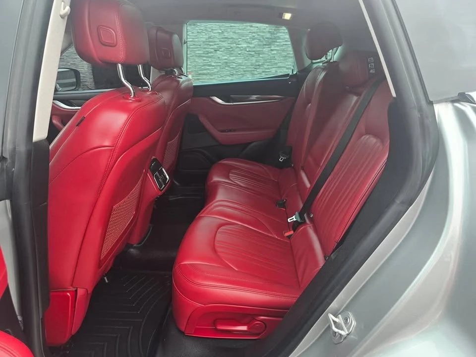 2017 Maserati Levante - Image 13 of 20