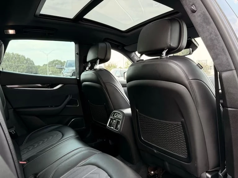 2017 Maserati Levante - Image 16 of 19