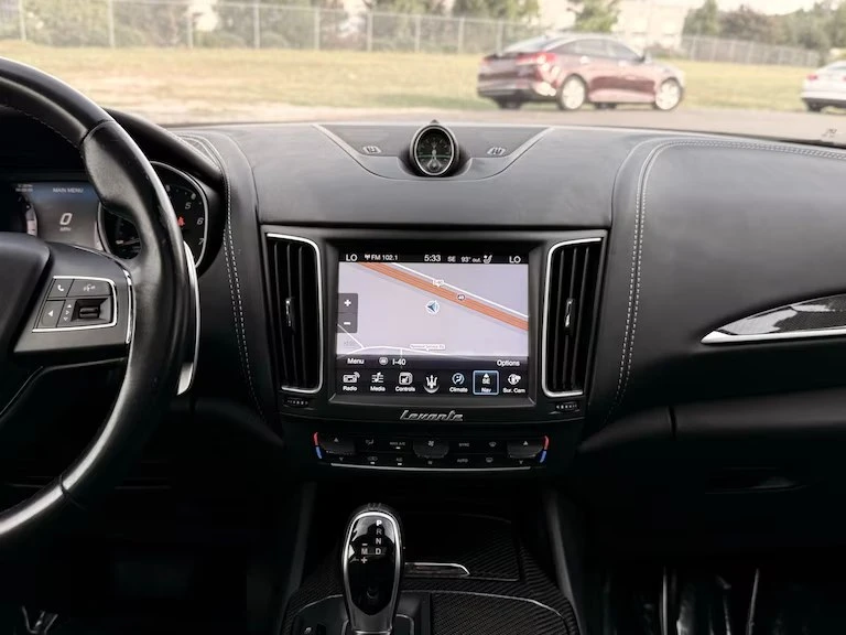 2017 Maserati Levante - Image 11 of 19