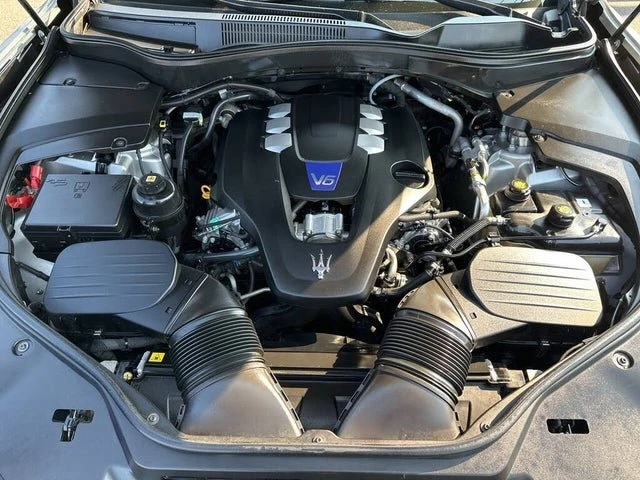 2017 Maserati Levante - Image 11 of 13