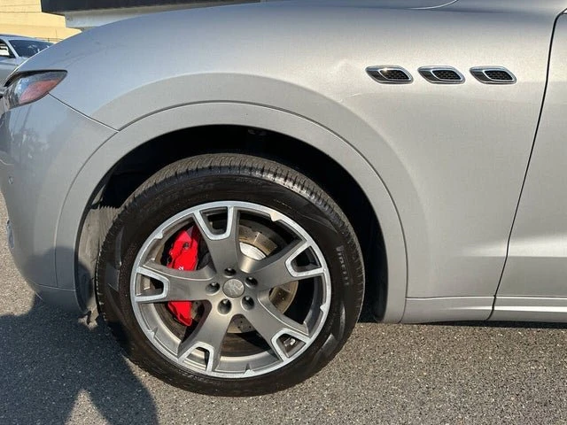 2017 Maserati Levante - Image 9 of 13
