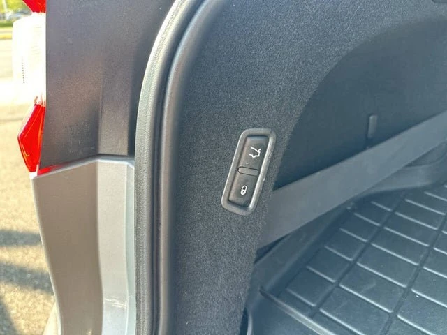 2017 Maserati Levante - Image 4 of 13