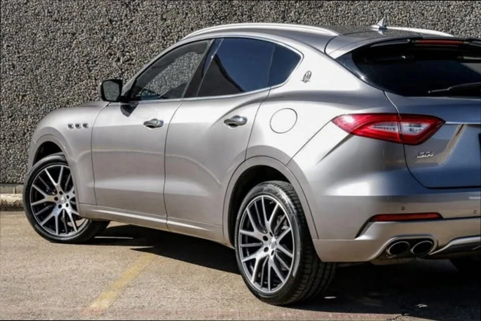 2017 Maserati Levante - Image 9 of 14