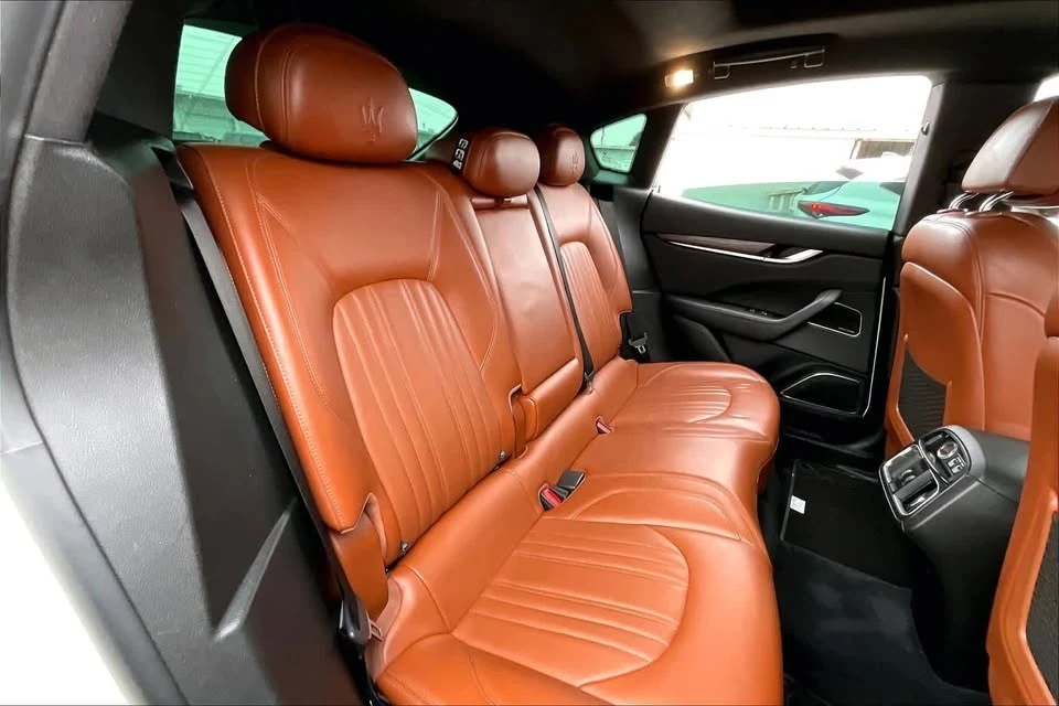 2017 Maserati Levante - Image 11 of 13