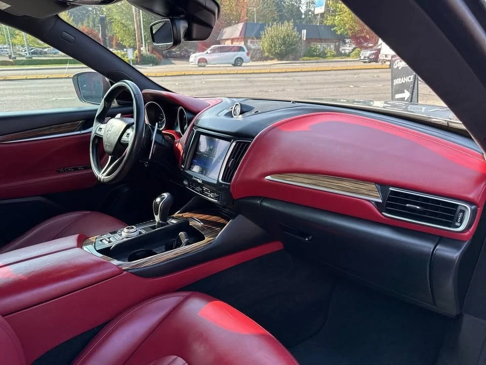 2017 Maserati Levante - Image 19 of 20