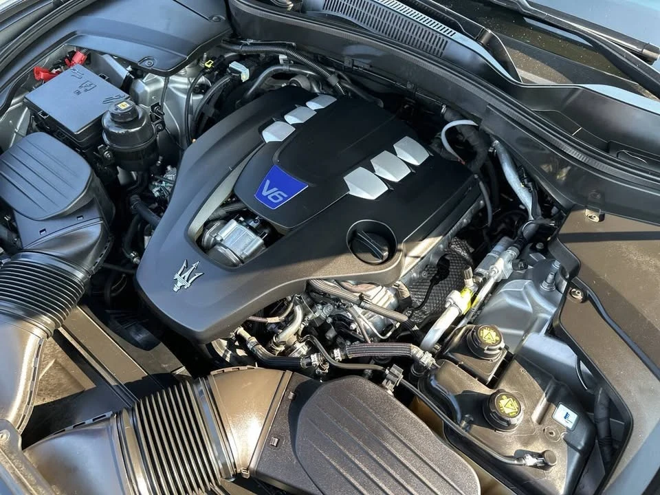 2017 Maserati Levante - Image 15 of 20