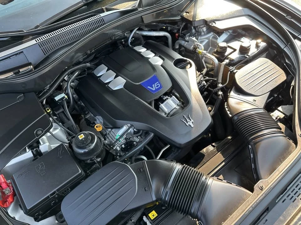 2017 Maserati Levante - Image 16 of 20