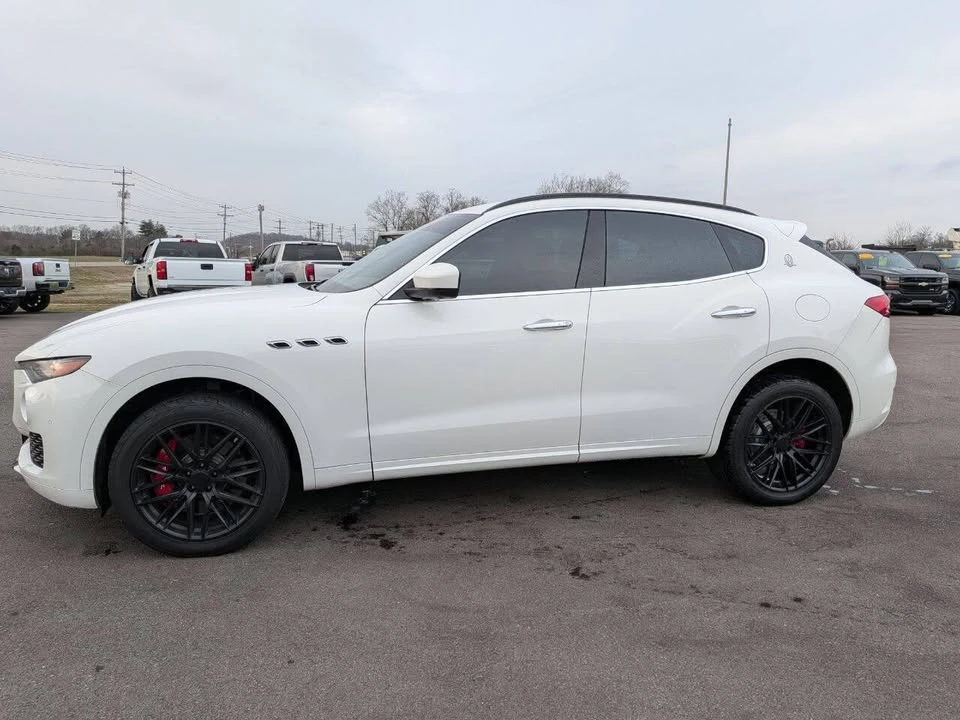 2017 Maserati Levante - Image 2 of 19