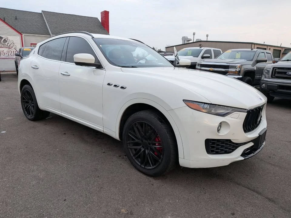 2017 Maserati Levante - Image 6 of 19