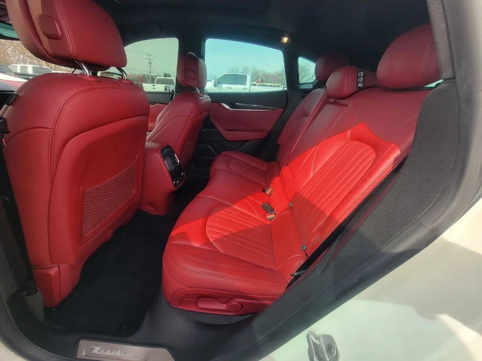 2017 Maserati Levante - Image 15 of 19