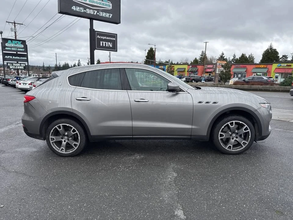 2017 Maserati Levante - Image 10 of 20