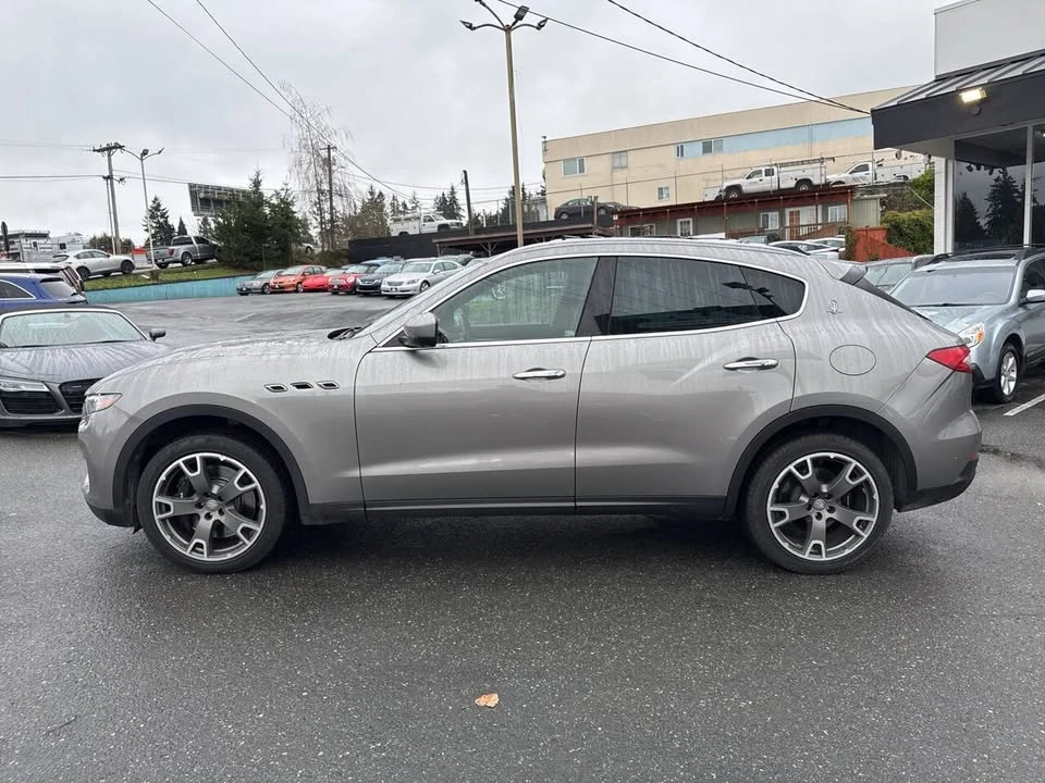 2017 Maserati Levante - Image 3 of 20