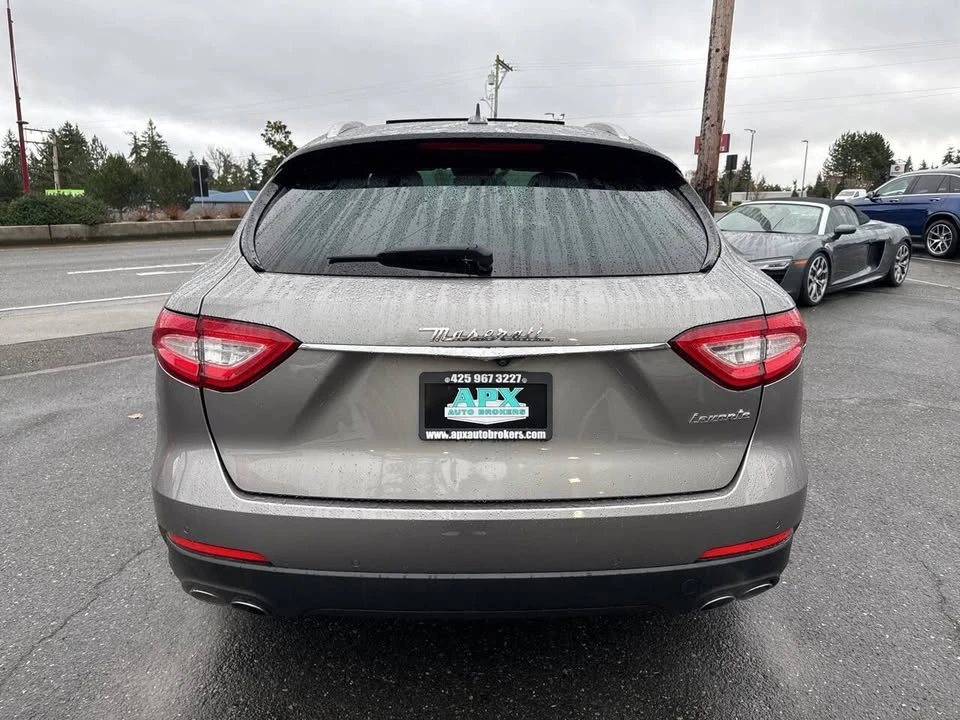 2017 Maserati Levante - Image 5 of 20