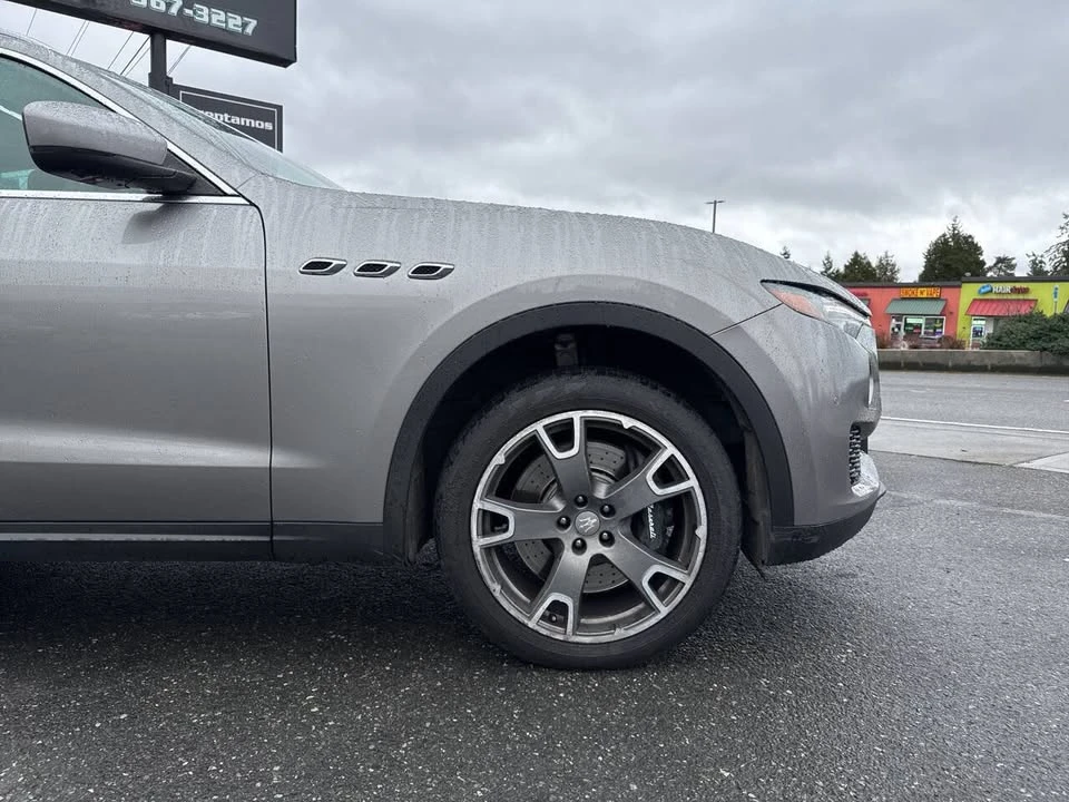 2017 Maserati Levante - Image 11 of 20