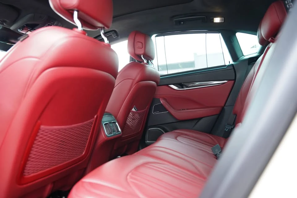 2017 Maserati Levante - Image 18 of 18
