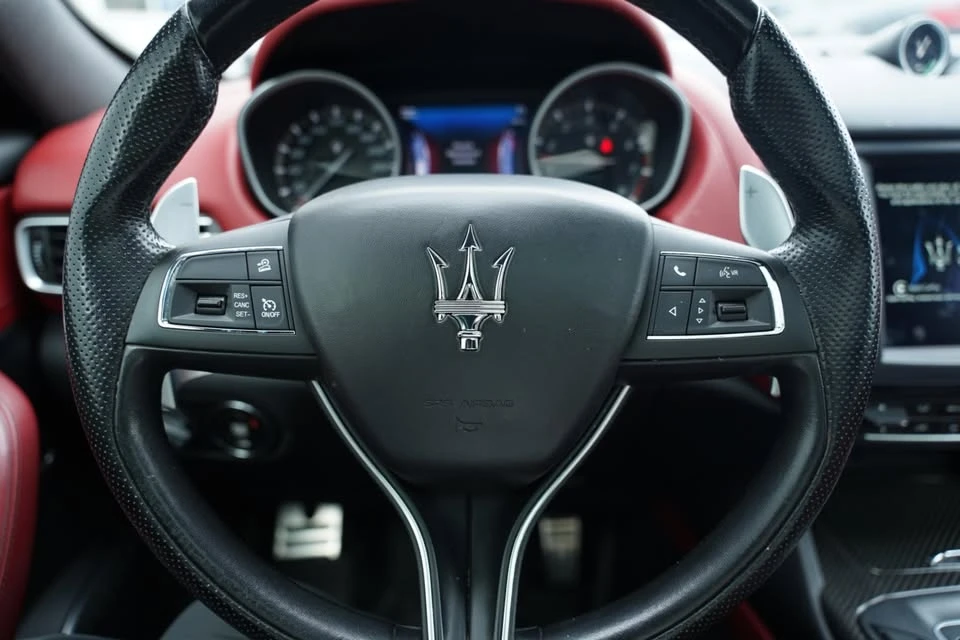 2017 Maserati Levante - Image 8 of 18