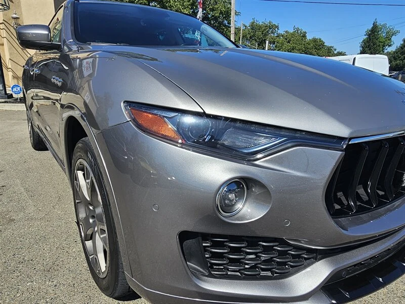 2017 Maserati Levante - Image 6 of 18