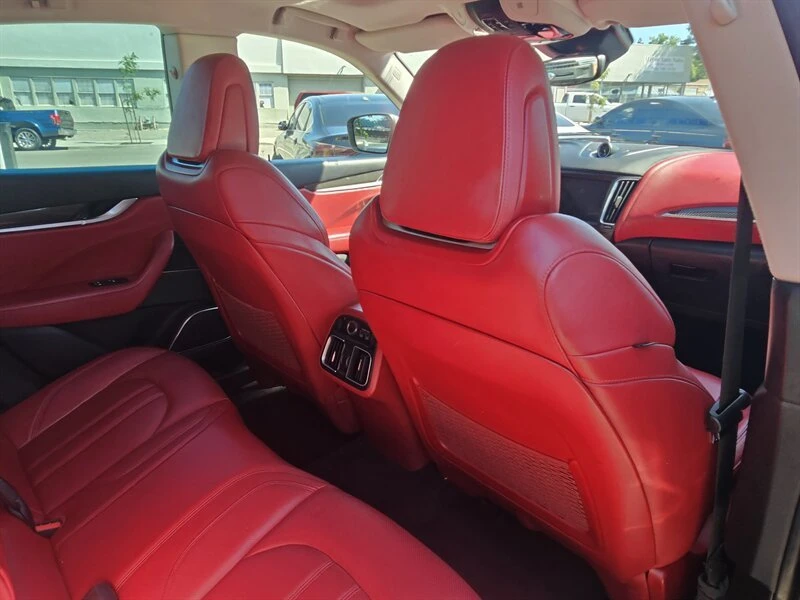 2017 Maserati Levante - Image 12 of 18