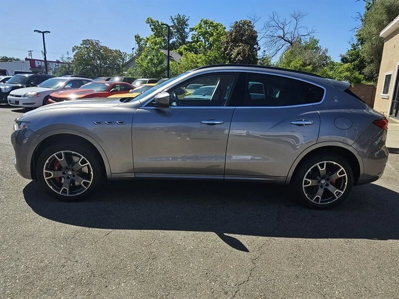 2017 Maserati Levante - Image 3 of 18
