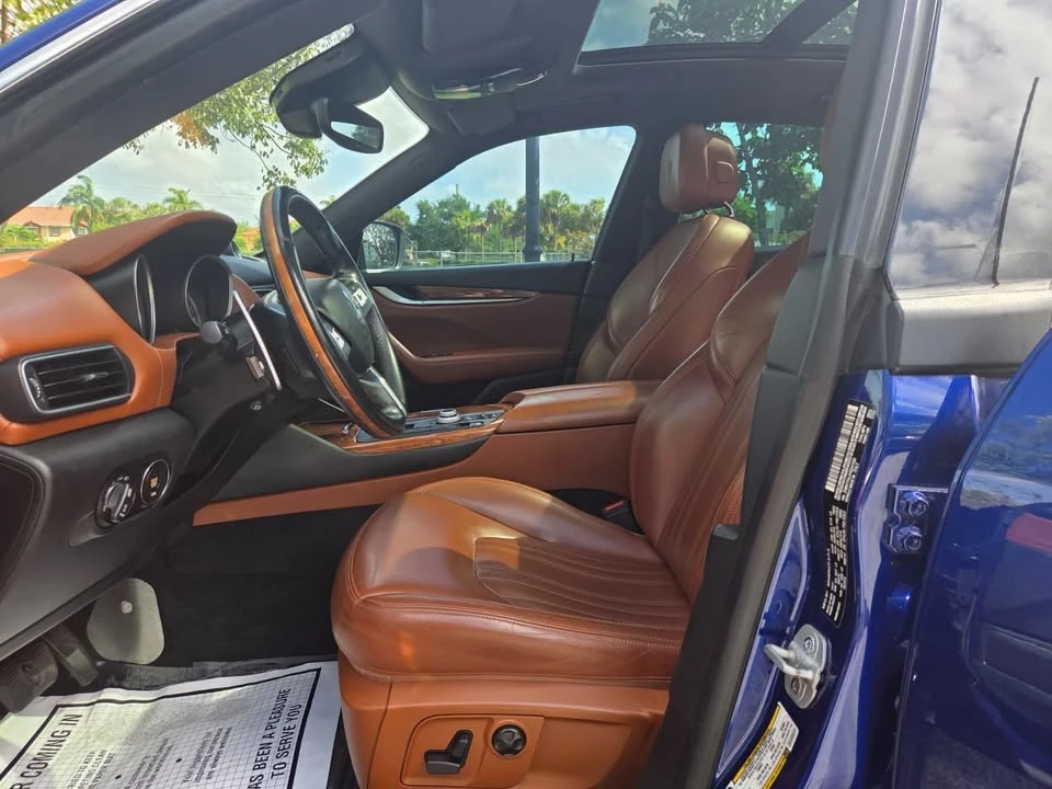 2017 Maserati Levante - Image 7 of 15