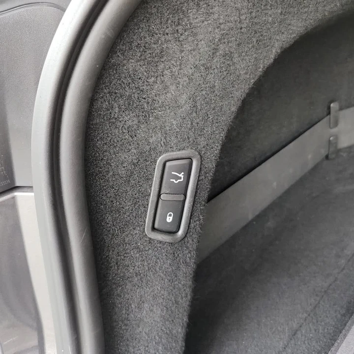 2017 Maserati Levante - Image 17 of 20