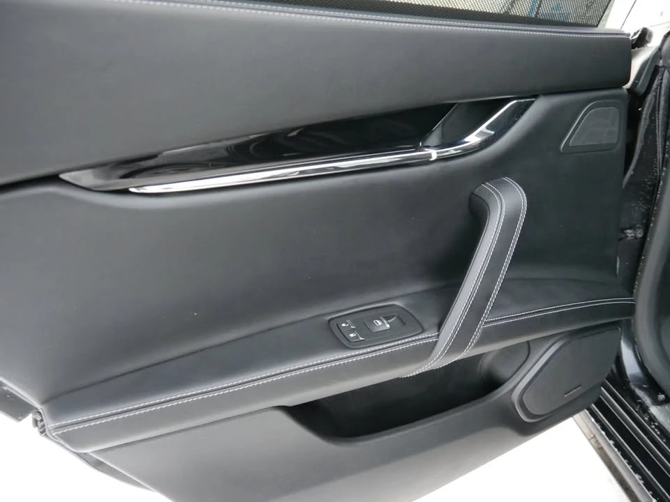 2017 Maserati Quattroporte 6th Gen - Image 10 of 18