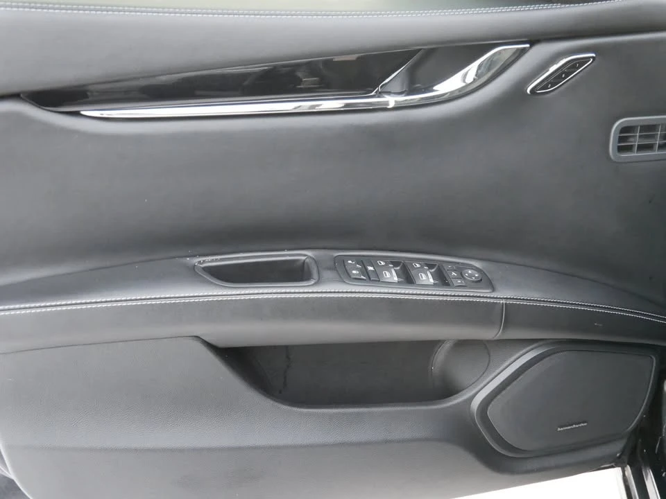 2017 Maserati Quattroporte 6th Gen - Image 7 of 18