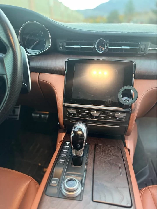 2017 Maserati Quattroporte 6th Gen - Image 10 of 18