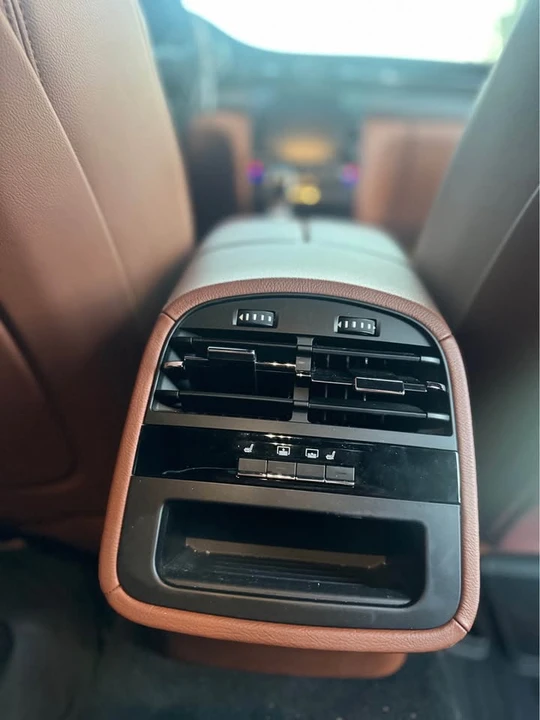 2017 Maserati Quattroporte 6th Gen - Image 13 of 18