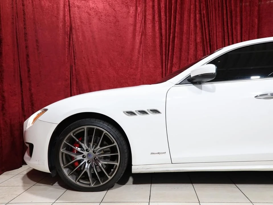 2017 Maserati Quattroporte 6th Gen - Image 2 of 16