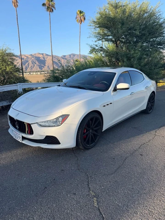 2017 Maserati Ghibli 3rd Gen - Image 9 of 15