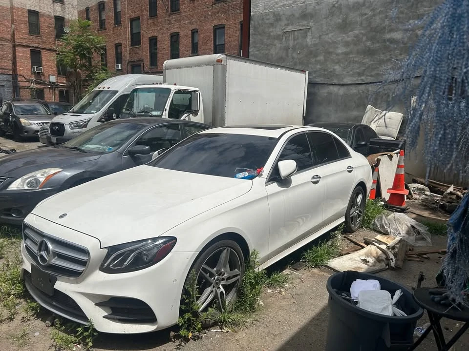 2017 Maybach - Image 5 of 7