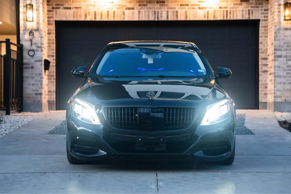 2017 Maybach - Image 2 of 21