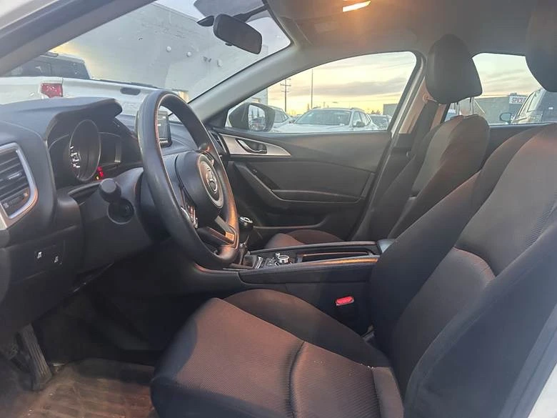 2017 Mazda Mazda 3 3rd Gen - Image 4 of 5