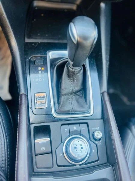 2017 Mazda Mazda 3 3rd Gen - Image 8 of 12