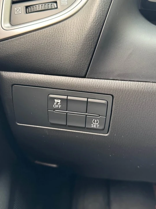 2017 Mazda Mazda 3 3rd Gen - Image 15 of 18