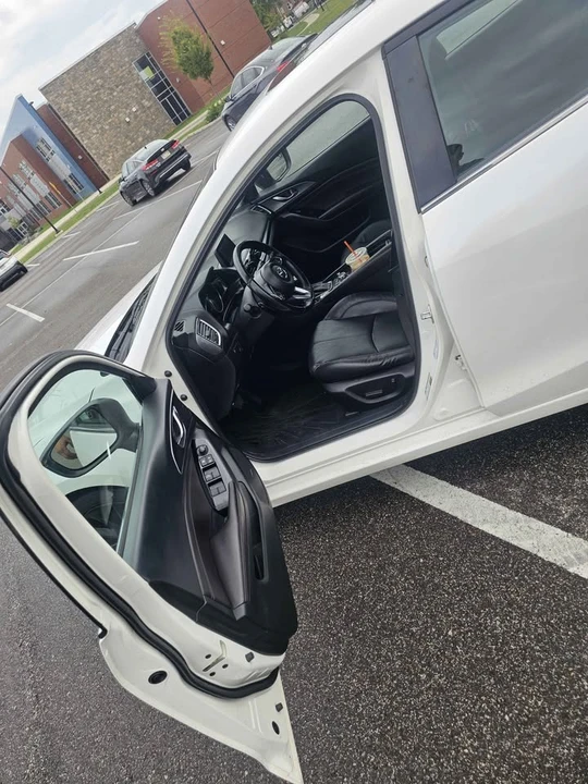 2017 Mazda Mazda 3 3rd Gen - Image 6 of 12