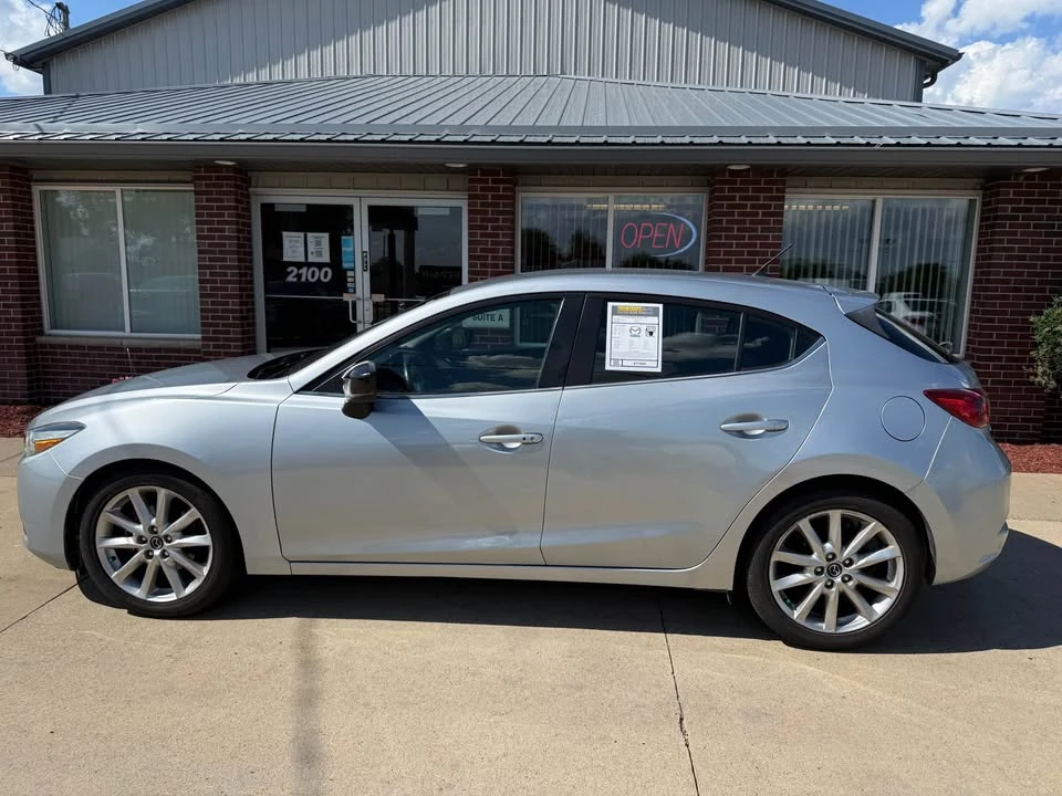 2017 Mazda Mazda 3 3rd Gen - Image 4 of 20