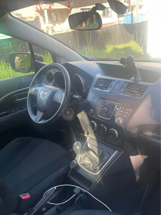 2017 Mazda Mazda 5 - Image 5 of 10