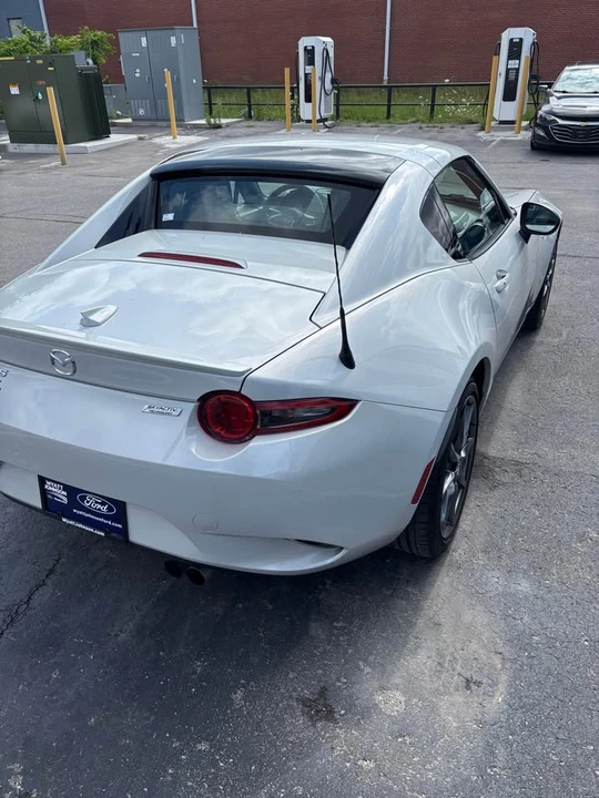 2017 Mazda ND MX-5 Miata - Image 4 of 5